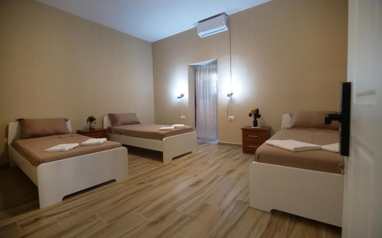 Hanna & Solei Hotel Berat Exterior photo
